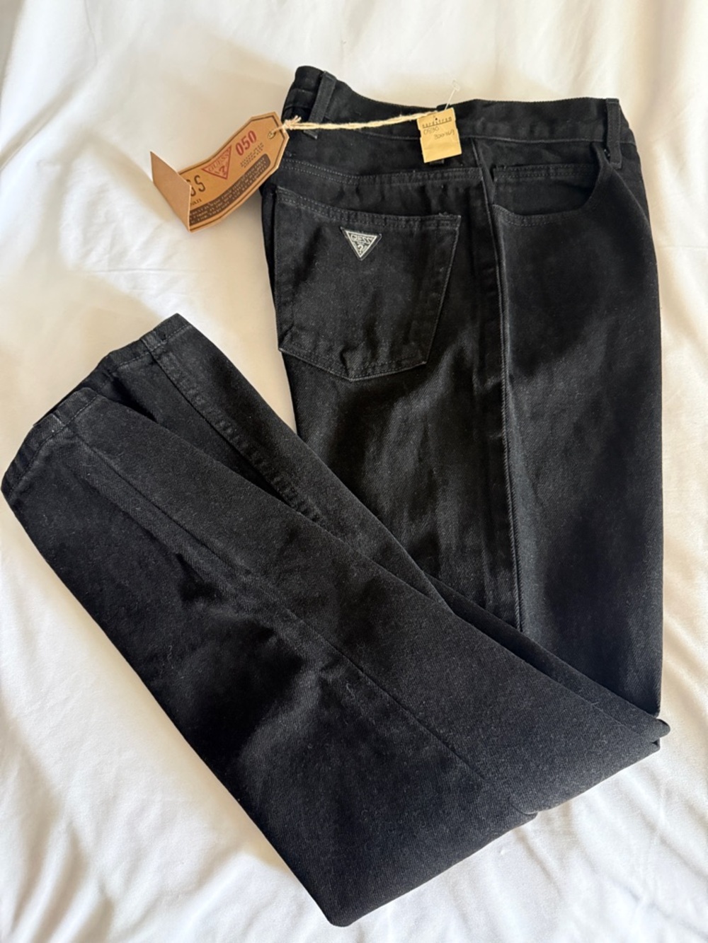 GUESS Style 39050-SH Women's High-Rise Black Denim Jeans - Size 27 NWT